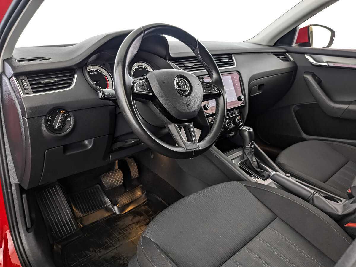 Купить Skoda Octavia с пробегом. Фото: #9