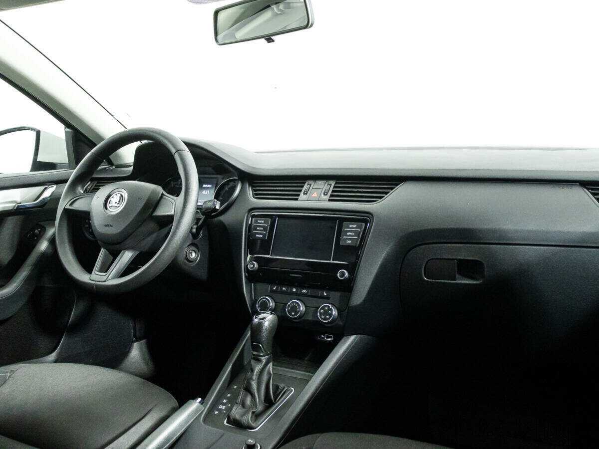 Купить Skoda Octavia с пробегом. Фото: #8