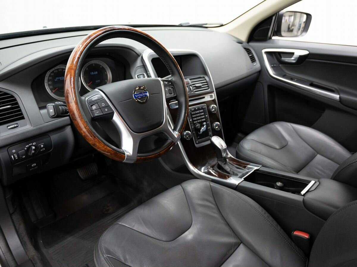 Купить Volvo XC60 с пробегом. Фото: #6