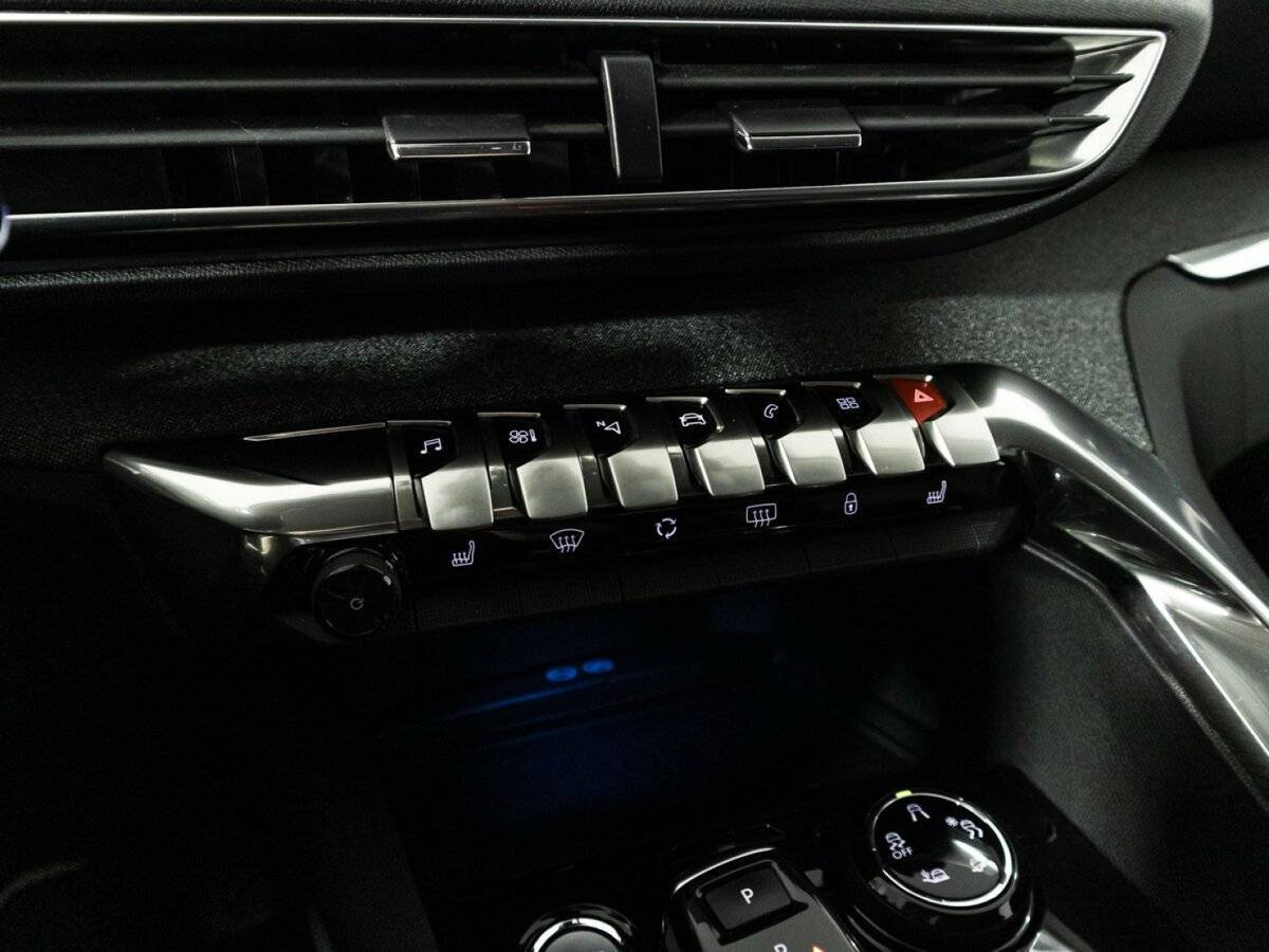 Купить Peugeot 3008 с пробегом. Фото: #17