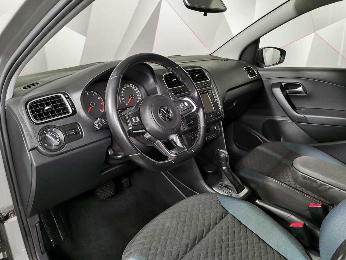 Купить Volkswagen Polo с пробегом. Фото: #13
