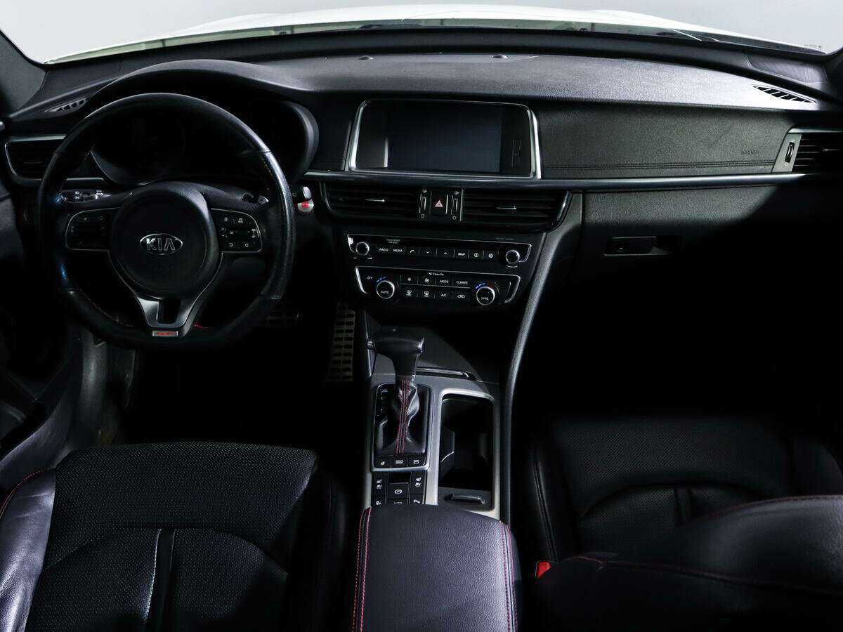Купить Kia Optima с пробегом. Фото: #8