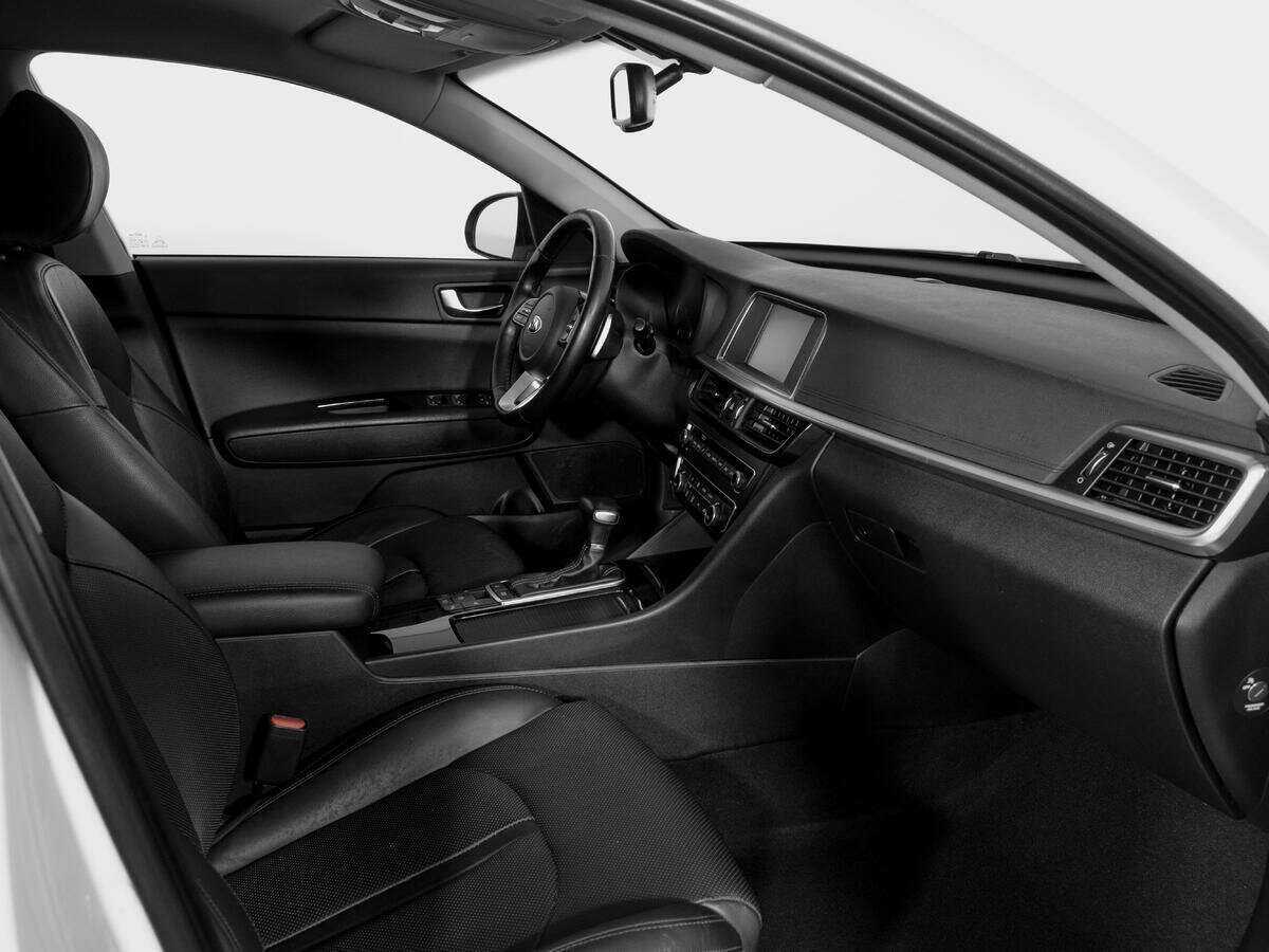 Купить Kia Optima с пробегом. Фото: #7