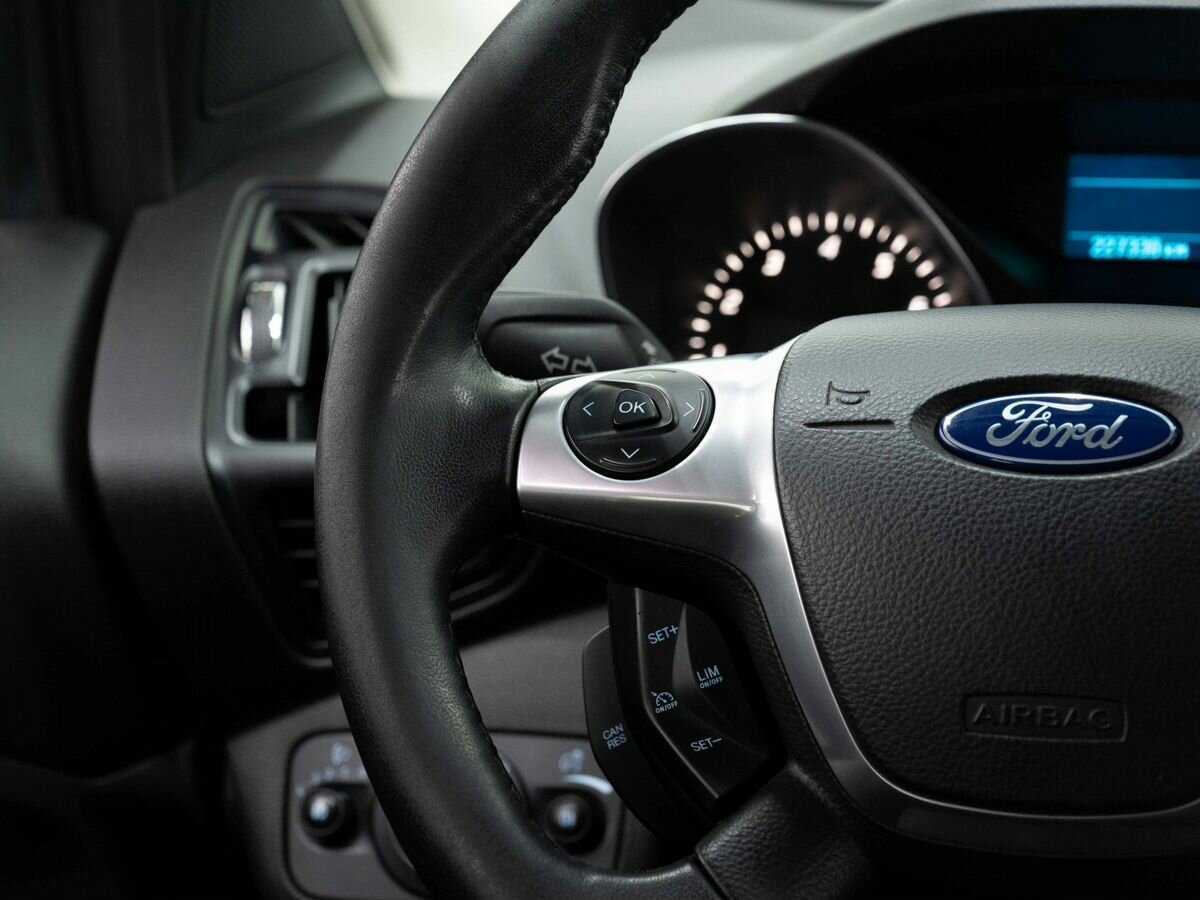 Купить Ford Kuga с пробегом. Фото: #15
