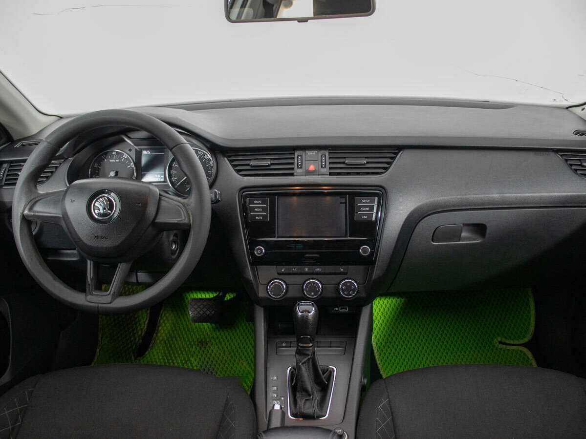 Купить Skoda Octavia с пробегом. Фото: #12
