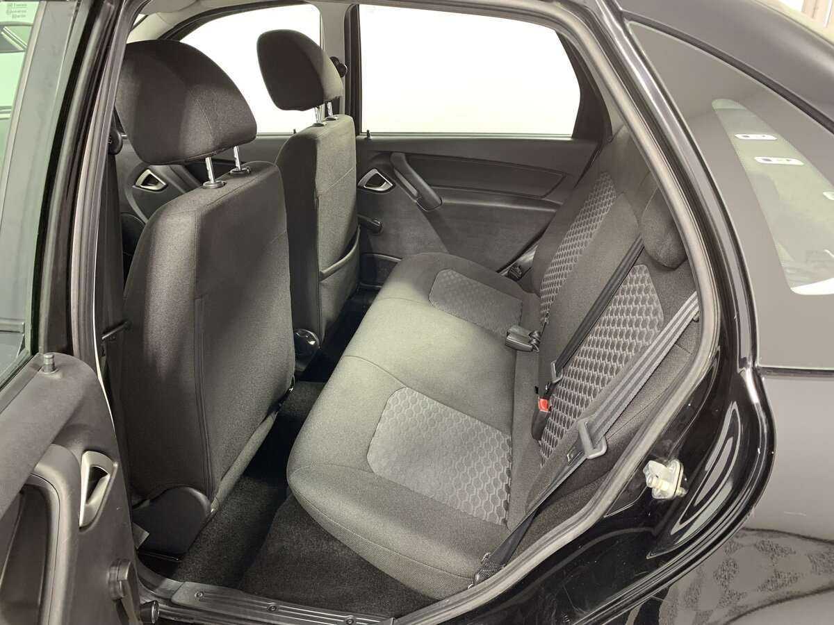 Купить Lada (ВАЗ) Granta с пробегом. Фото: #11