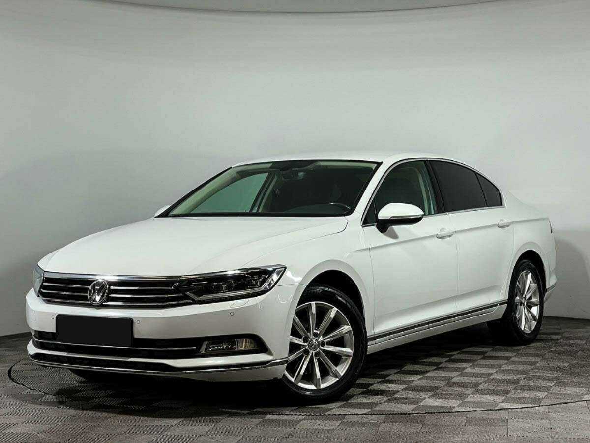Купить Volkswagen Passat с пробегом. Посмотреть фото