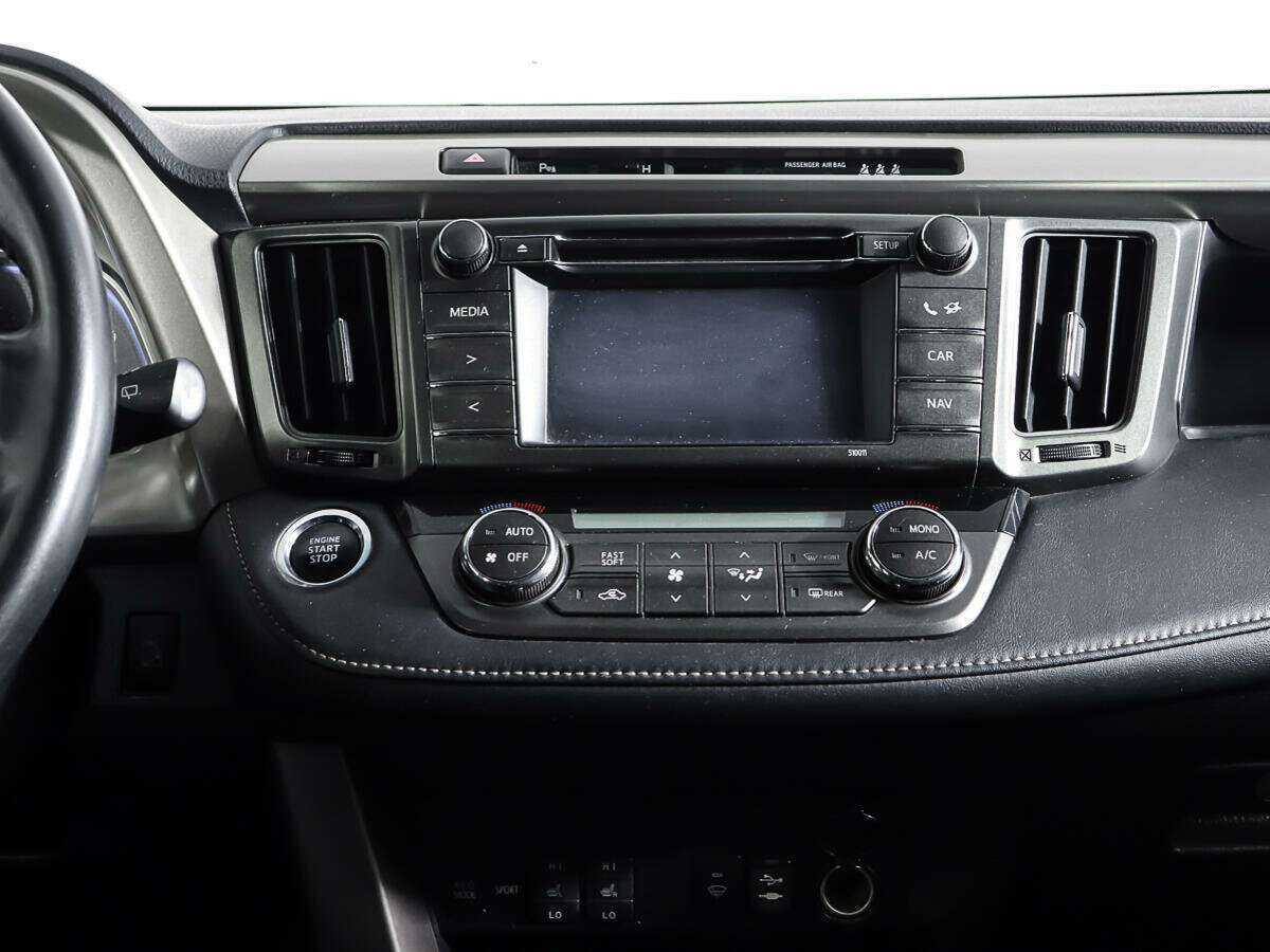 Купить Toyota RAV4 с пробегом. Фото: #12