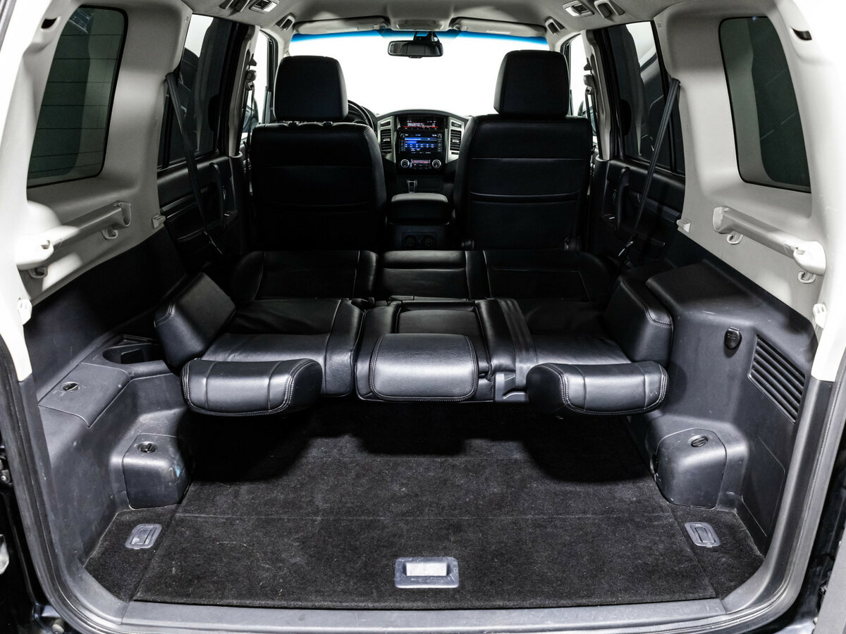 Купить Mitsubishi Pajero с пробегом. Фото: #21