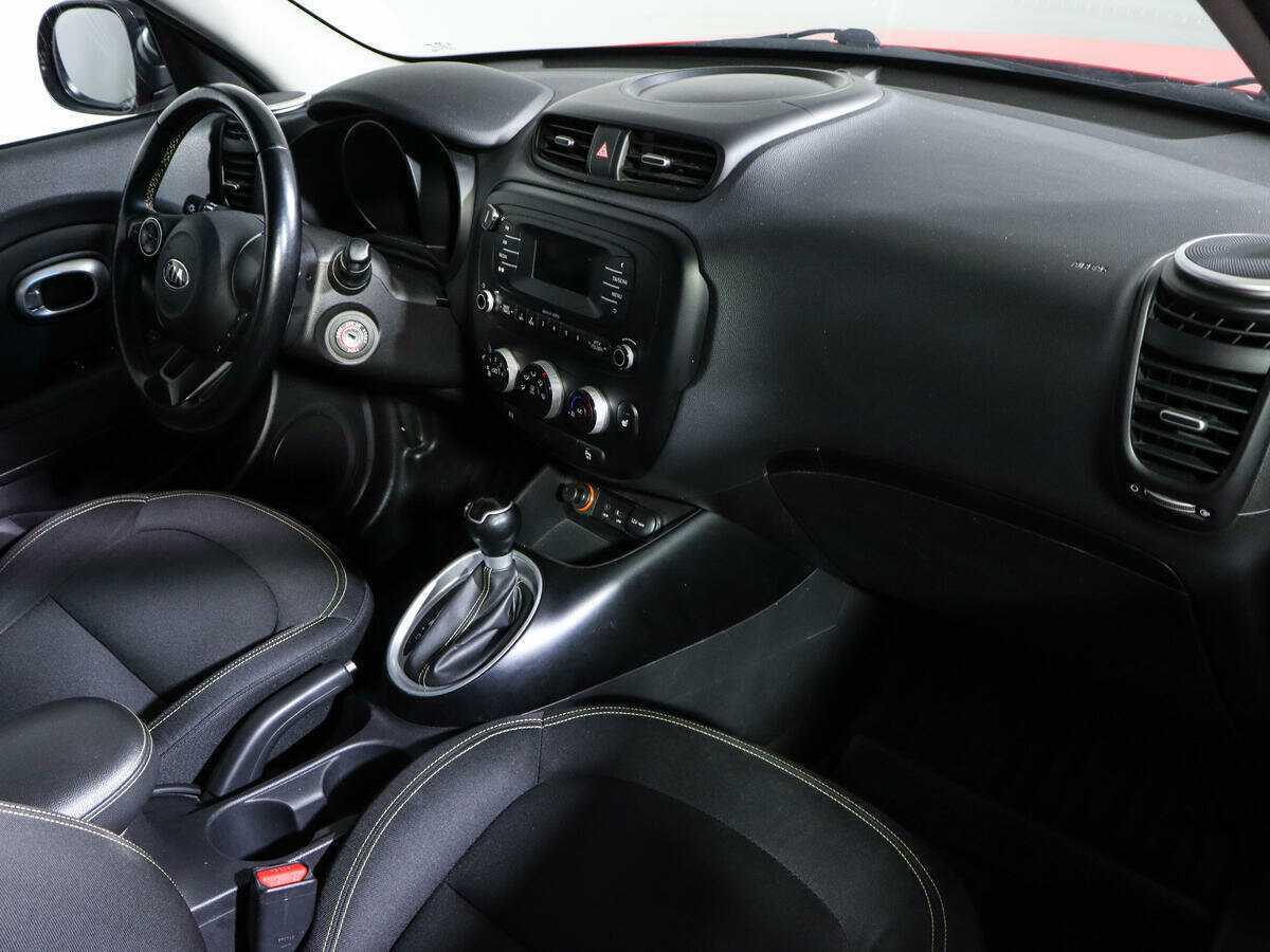 Купить Kia Soul с пробегом. Фото: #9