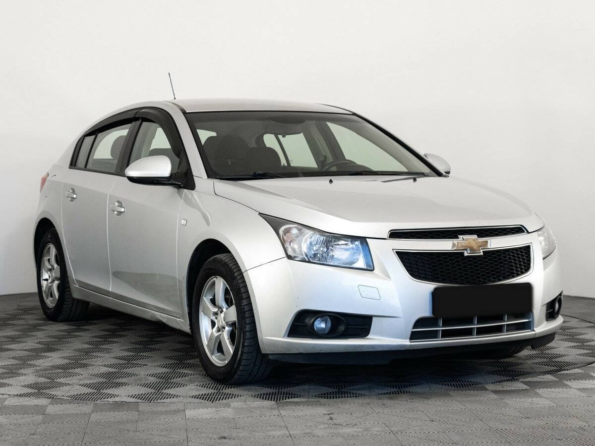 Купить Chevrolet Cruze с пробегом. Фото: #2