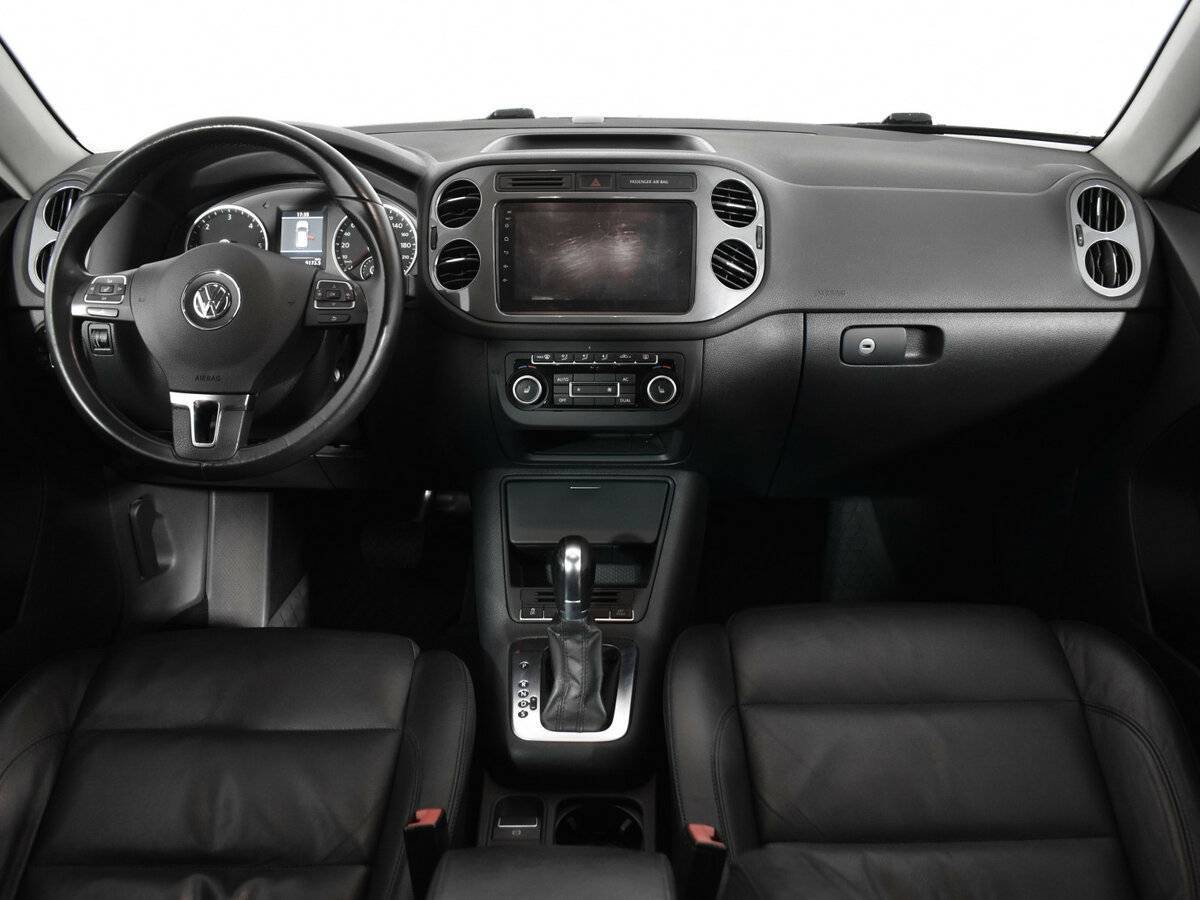 Купить Volkswagen Tiguan с пробегом. Фото: #10