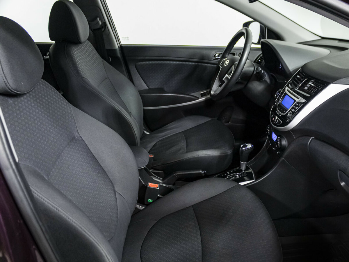 Купить Hyundai Solaris с пробегом. Фото: #7