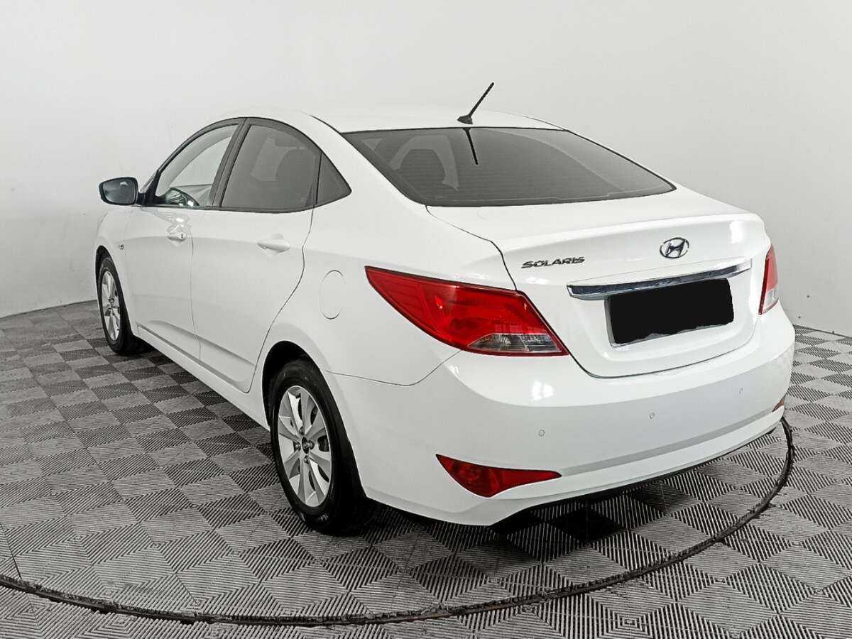 Купить Hyundai Solaris с пробегом. Фото: #5