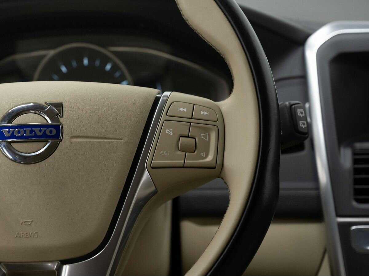 Купить Volvo XC60 с пробегом. Фото: #16