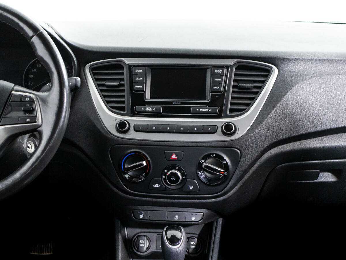 Купить Hyundai Solaris с пробегом. Фото: #13
