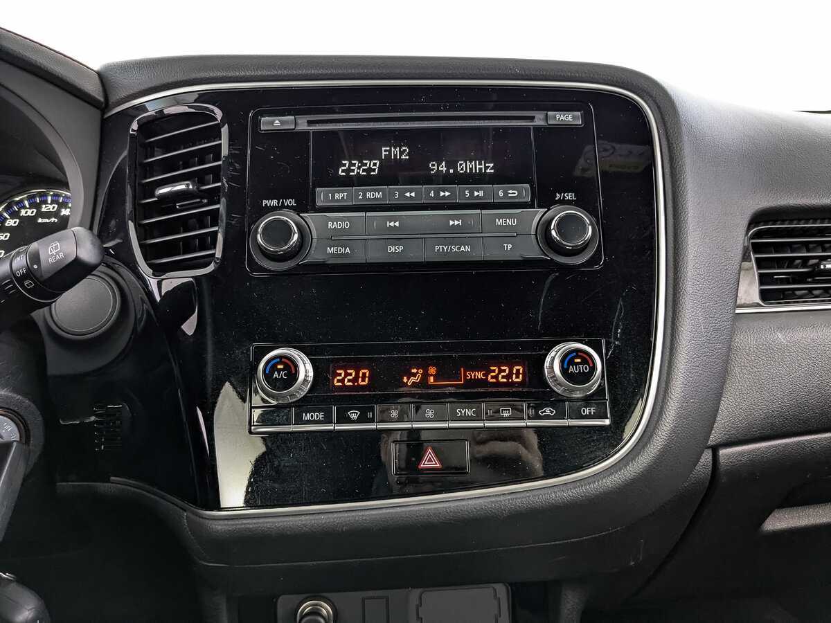 Купить Mitsubishi Outlander с пробегом. Фото: #16