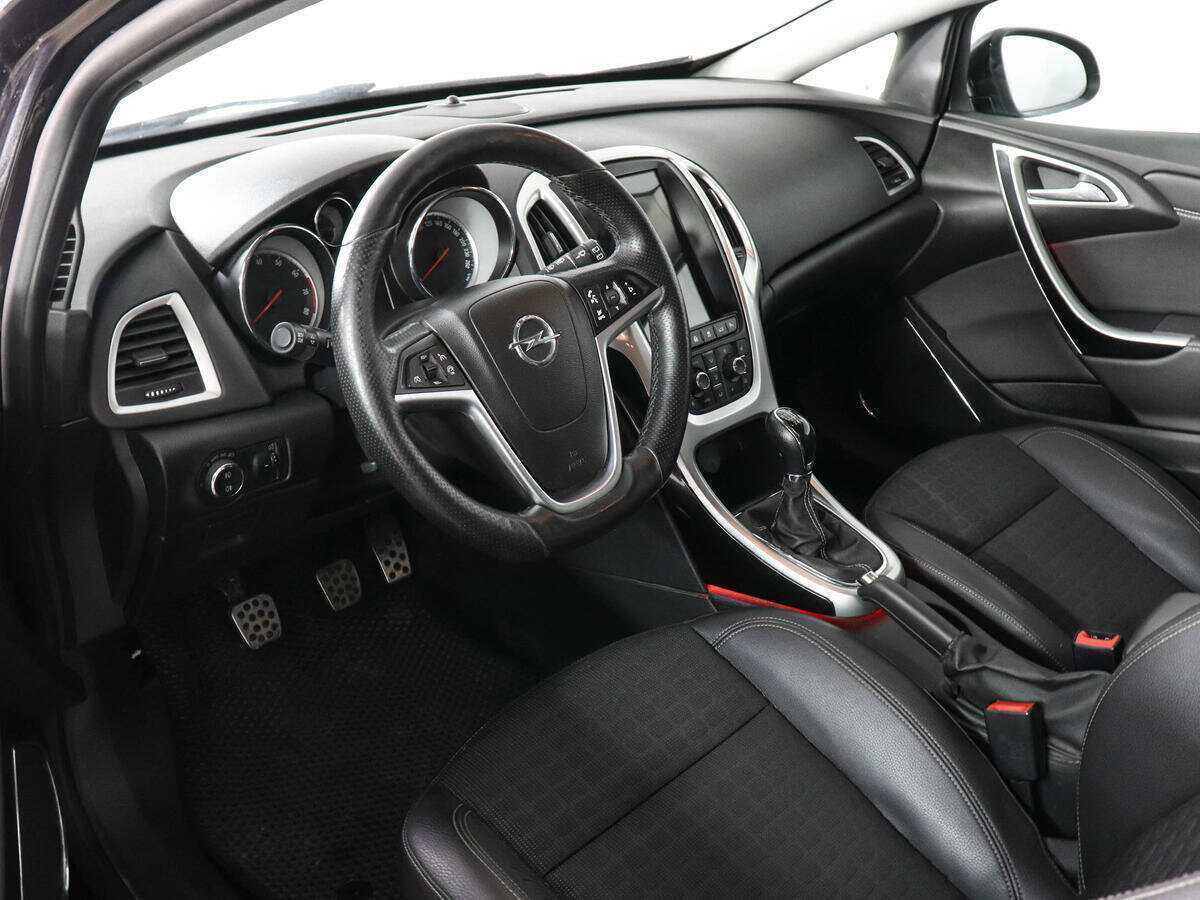 Купить Opel Astra с пробегом. Фото: #4