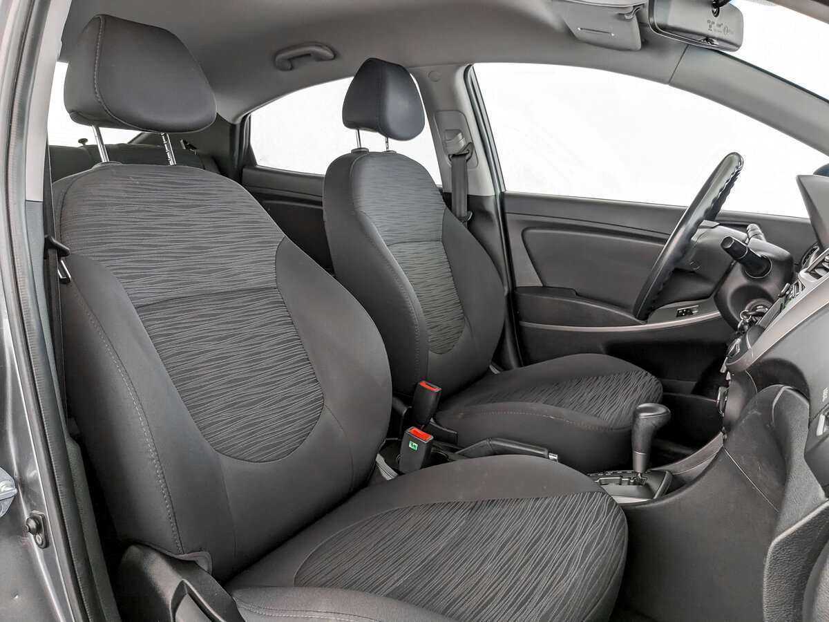 Купить Hyundai Solaris с пробегом. Фото: #18