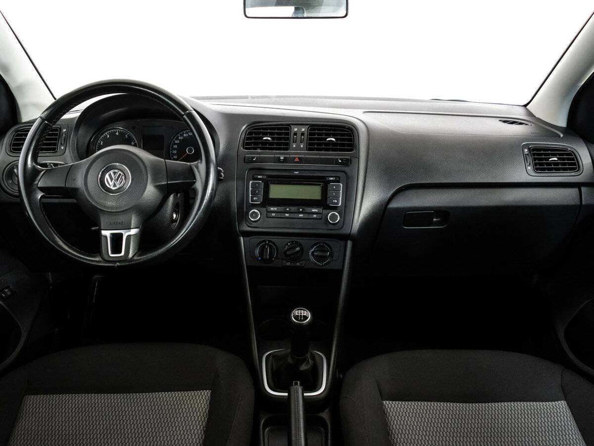 Купить Volkswagen Polo с пробегом. Фото: #9