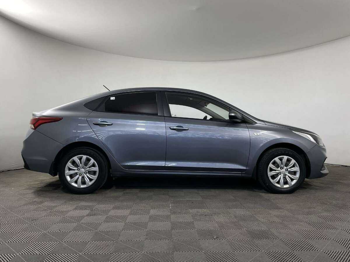Купить Hyundai Solaris с пробегом. Фото: #3