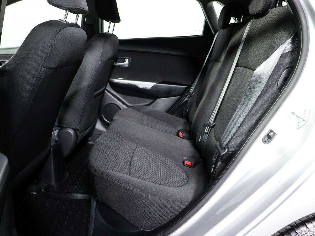 Купить Kia Rio с пробегом. Фото: #8