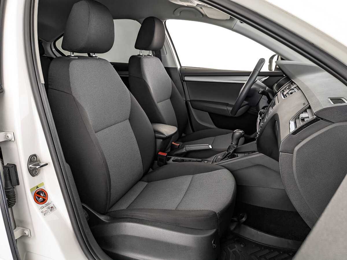 Купить Skoda Octavia с пробегом. Фото: #20