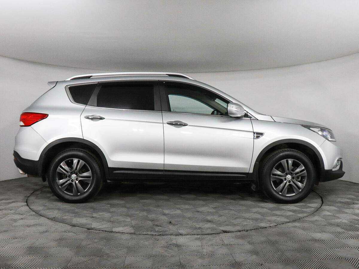 Купить Dongfeng AX7 с пробегом. Фото: #3