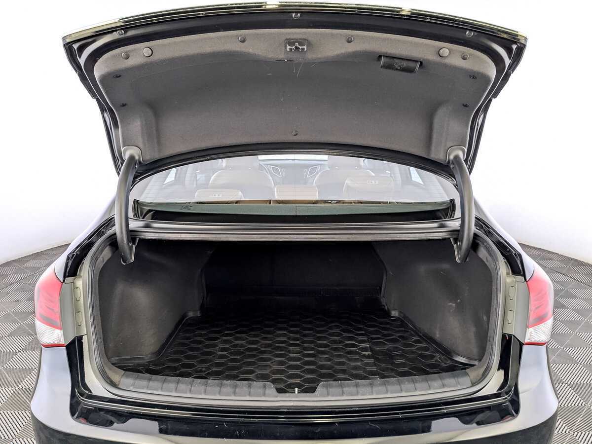 Купить Hyundai i40 с пробегом. Фото: #9