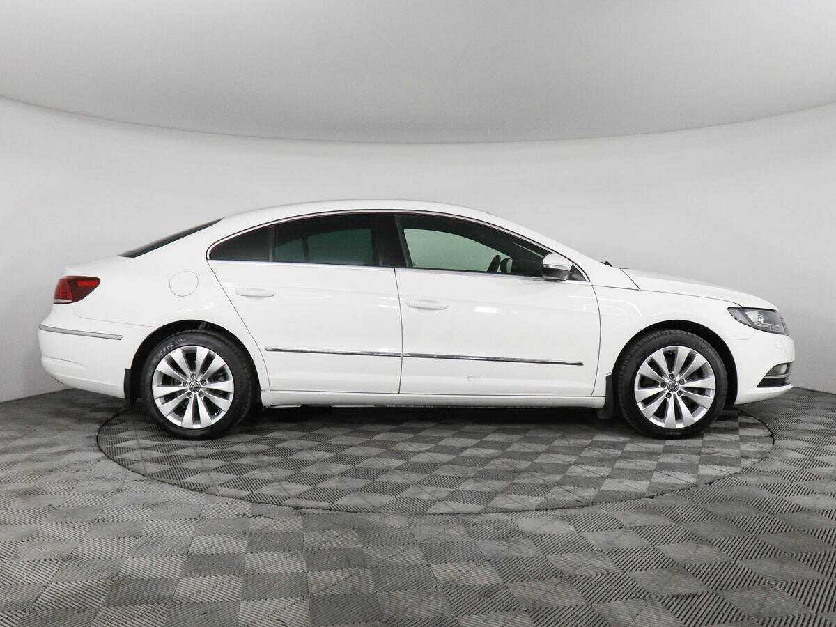 Купить Volkswagen Passat CC с пробегом. Фото: #3