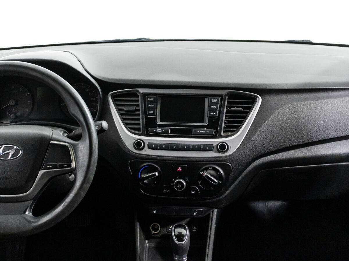 Купить Hyundai Solaris с пробегом. Фото: #13