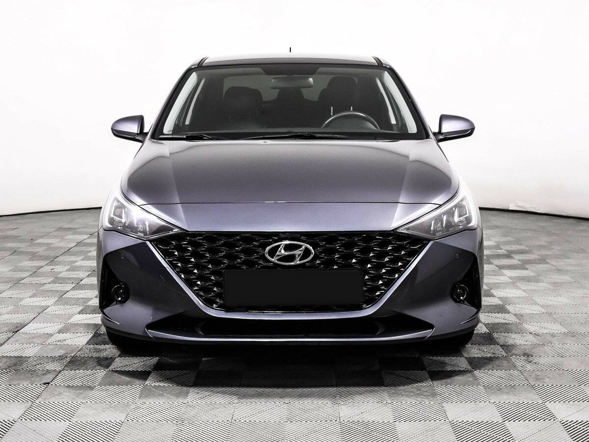 Купить Hyundai Solaris с пробегом. Фото: #1