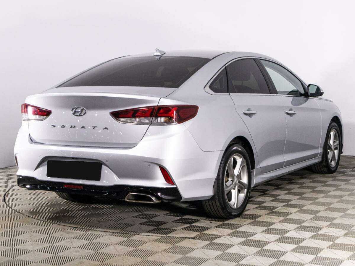 Купить Hyundai Sonata с пробегом. Фото: #4
