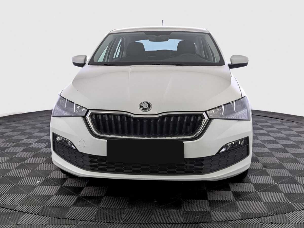 Купить Skoda Rapid с пробегом. Фото: #1