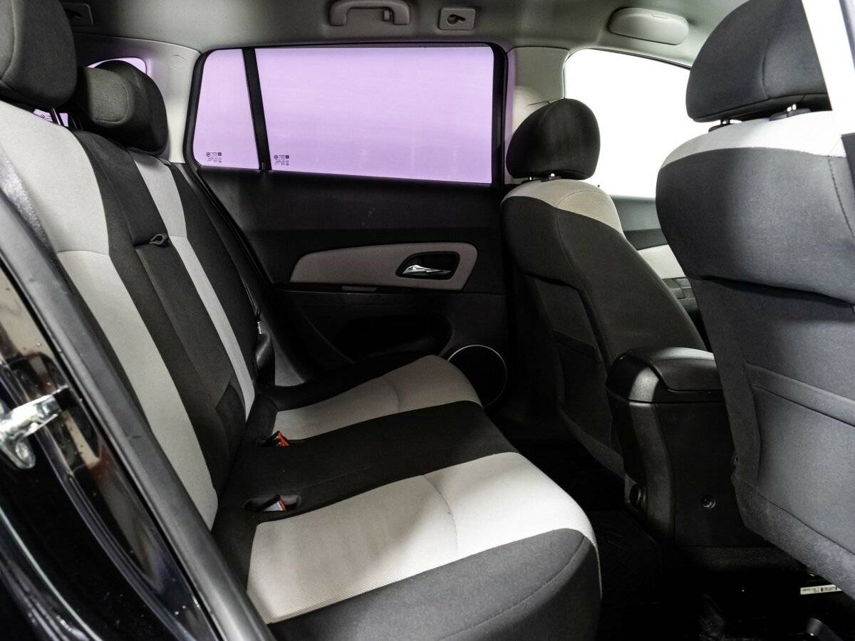 Купить Chevrolet Cruze с пробегом. Фото: #11