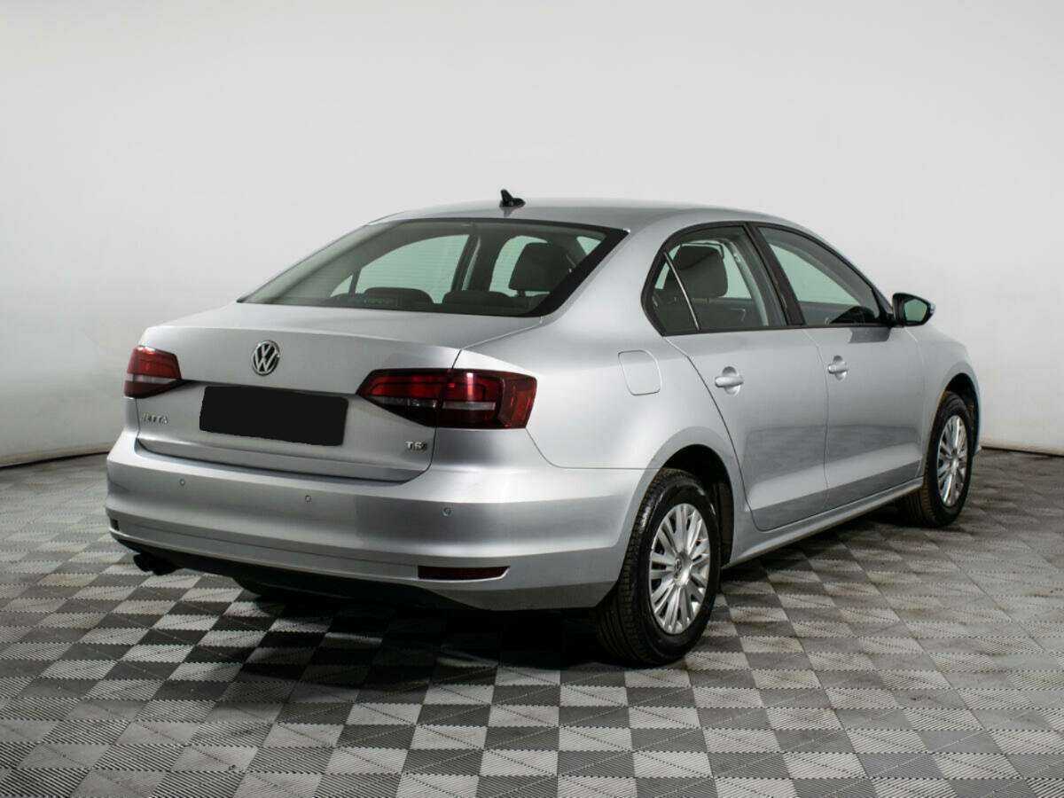 Купить Volkswagen Jetta с пробегом. Фото: #4