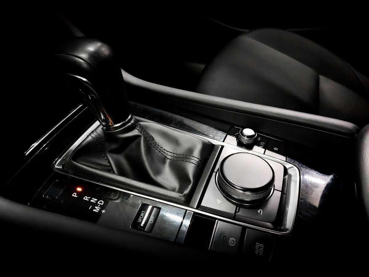 Купить Mazda 3 с пробегом. Фото: #25