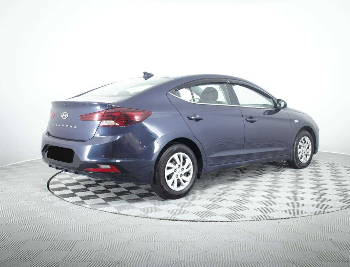 Купить Hyundai Elantra с пробегом. Фото: #4