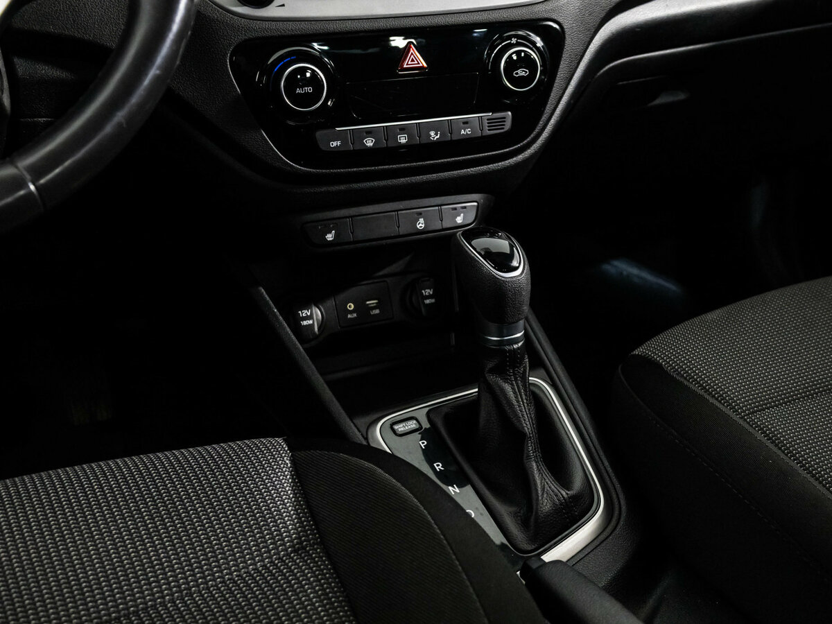 Купить Hyundai Solaris с пробегом. Фото: #15