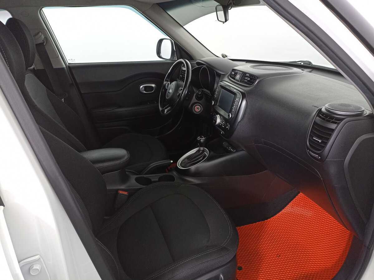 Купить Kia Soul с пробегом. Фото: #10