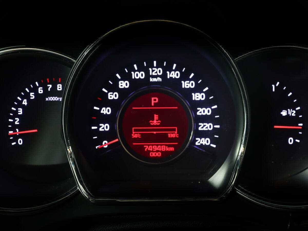 Купить Kia Ceed с пробегом. Фото: #9