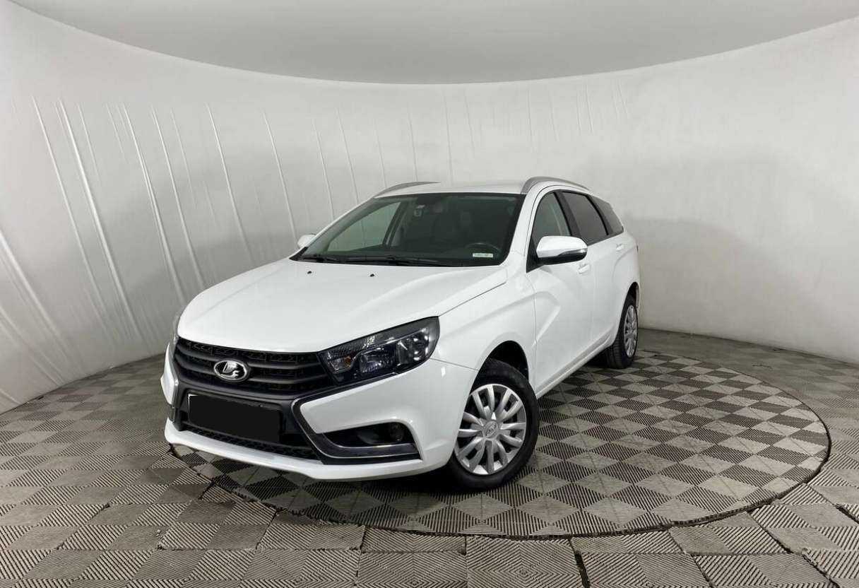 Купить Lada (ВАЗ) Vesta с пробегом. Посмотреть фото