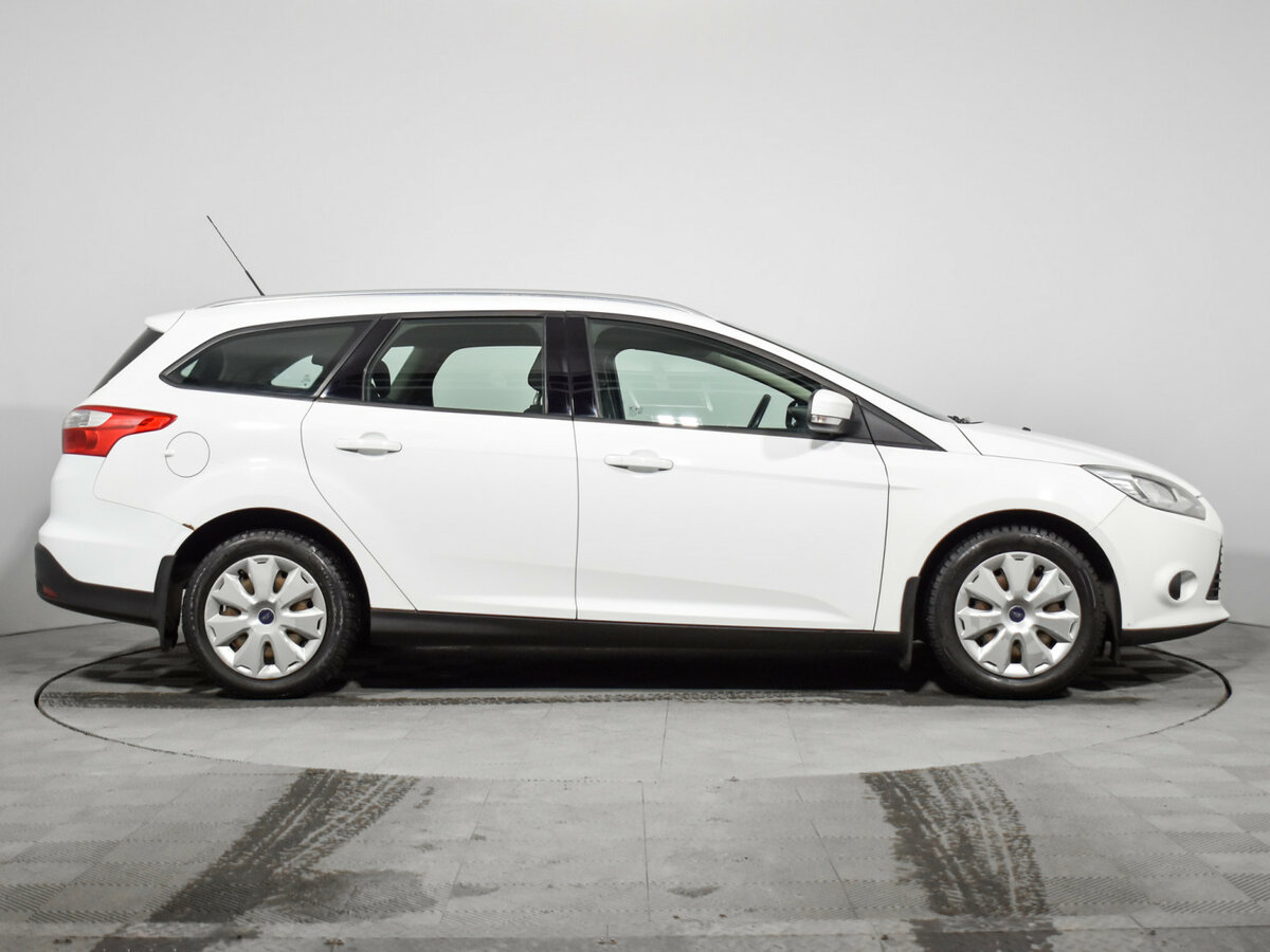 Купить Ford Focus с пробегом. Фото: #3