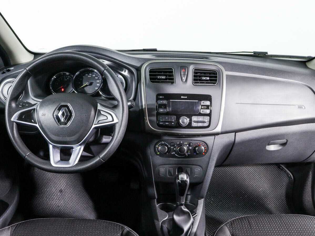 Купить Renault Logan с пробегом. Фото: #9