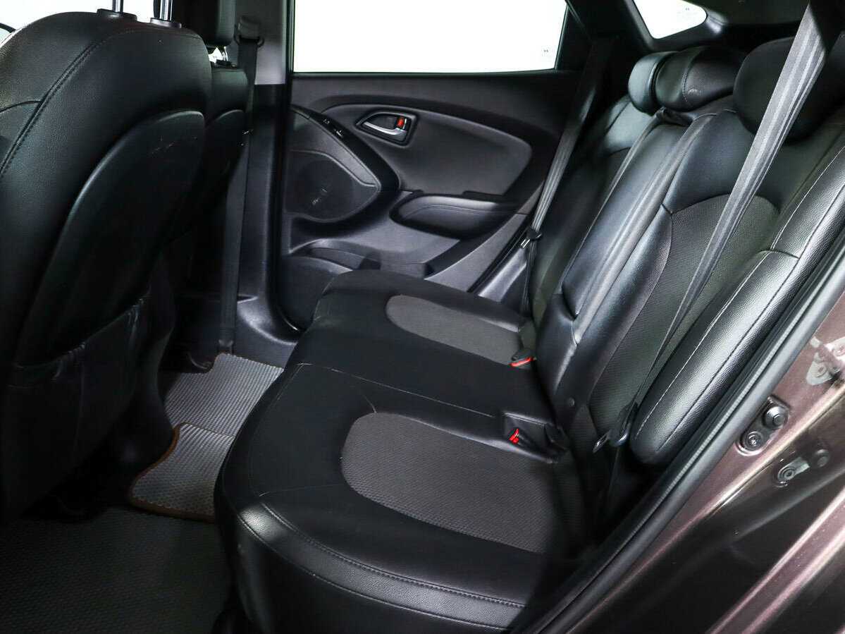 Купить Hyundai ix35 с пробегом. Фото: #7