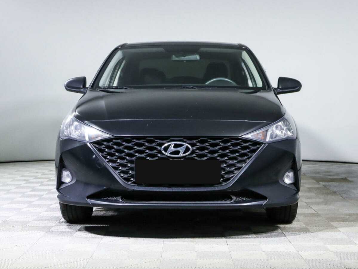 Купить Hyundai Solaris с пробегом. Фото: #1