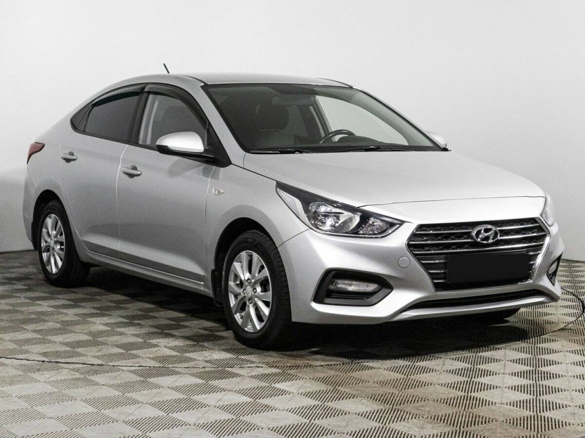 Купить Hyundai Solaris с пробегом. Фото: #2
