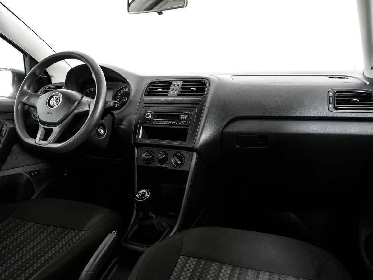Купить Volkswagen Polo с пробегом. Фото: #6