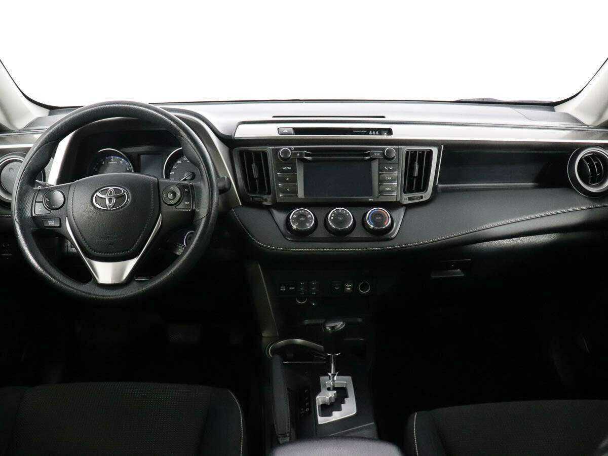 Купить Toyota RAV4 с пробегом. Фото: #10