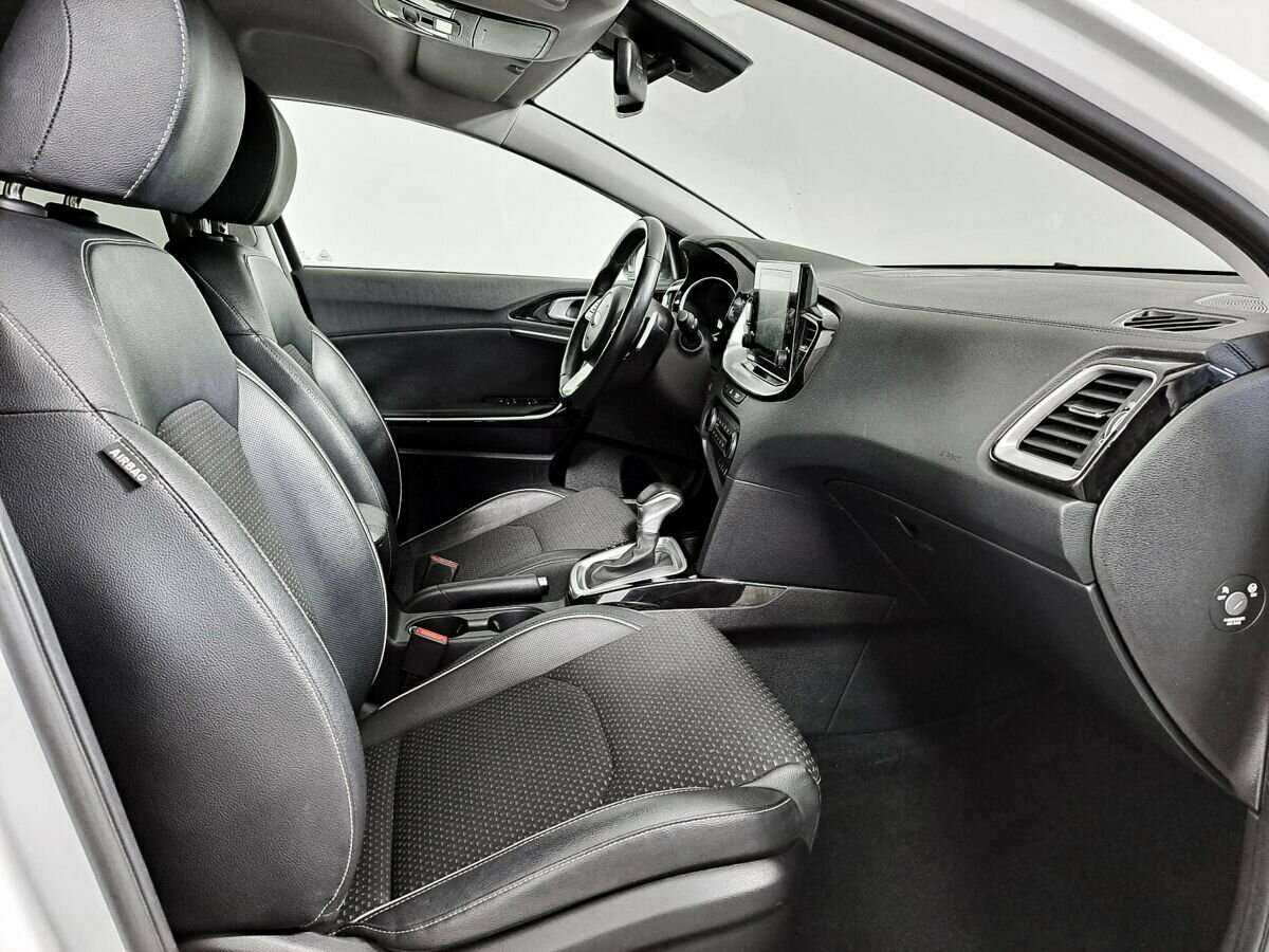 Купить Kia Ceed с пробегом. Фото: #6